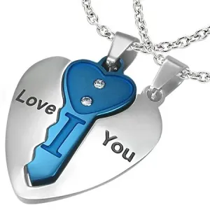 Dvojen jeklen obesek, srce srebrne barve z modrim ključem, napis, cirkona