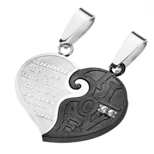 Obeska za par - razdeljeno srce v črni in srebrni barvi, romantičen napis