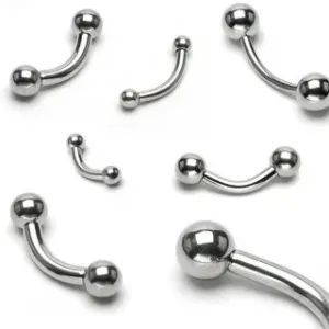 Jeklen piercing za obrv, rahlo upognjen, dve kroglici, različne velikosti - Mere: 1,2 mm x 12 mm x 4 mm