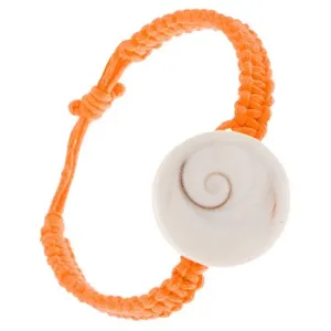 Oranžna pletena zapestnica z okroglo imitacijo školjke