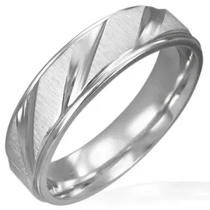 Mat prstan iz kirurškega jekla s sijočimi diagonalnimi linijami - Velikost: 62