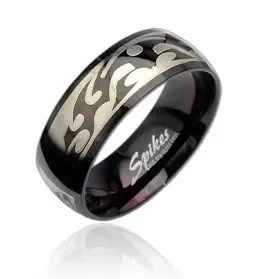 Črn jeklen prstan s srebrnim plemenskim vzorcem - Velikost: 62