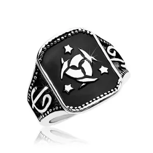 Jekleni prstan, črn kvadrat s keltskim vozlom in tremi zvezdami - Velikost: 62