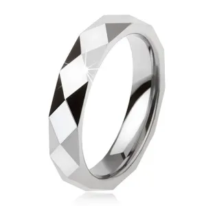 Volframov prstan jekleno sive barve, geometrično izbrušena površina - Velikost: 49