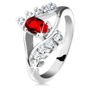Bleščeč prstan srebrne barve, rdeč brušen oval, prozorni cirkoni - Velikost: 49