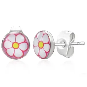 Jekleni uhani srebrne barve, bela cvetlica z rožnatim ozadjem