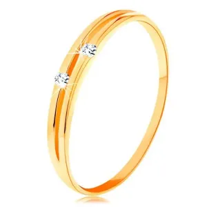 Diamantni prstan iz 14-k zlata - sijoča in gladka kraka z ozkim izrezom in diamantoma - Velikost: 60