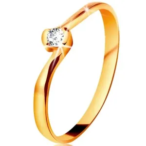 Prstan iz 14-k rumenega zlata – prozoren diamant med upognjenima koncema krakov - Velikost: 50