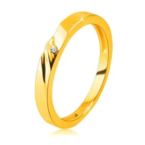 Zlat obroček iz 9K zlata– prstan s finimi zarezami, droben cirkon - Velikost: 56